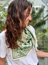 GRAND FOULARD AGRA PISTACHE