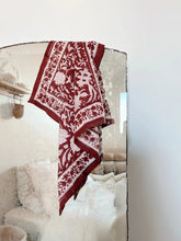 GRAND FOULARD GAYA CARMIN